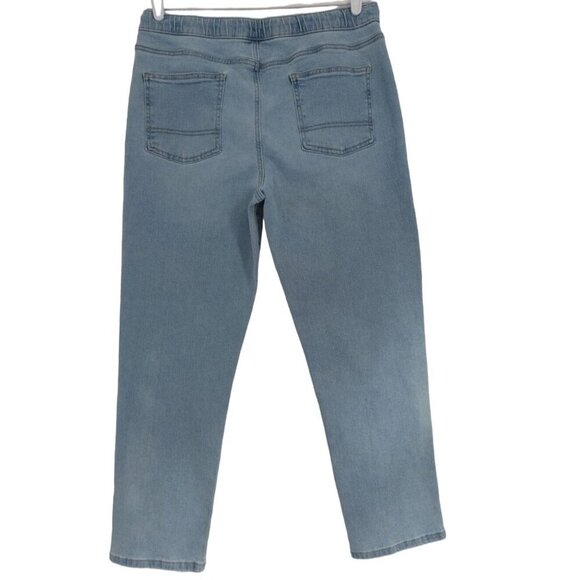 Cat & Jack Boys Light Wash Relaxed Tapered Jeans Size 18 Husky 99% Cotton, NWT. - Picture 2 of 6